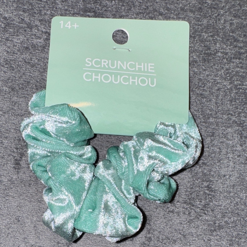 🩵4-Piece Beauty & Hair Accessories Bundle – New - Picture 13 of 14